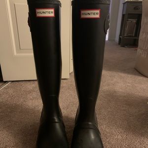 Hunter rain boots size 9
